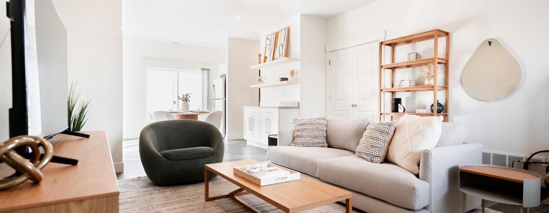 Klein Huis at Turner Mill Single Family Home with Designer Finishes and modern furnished living room